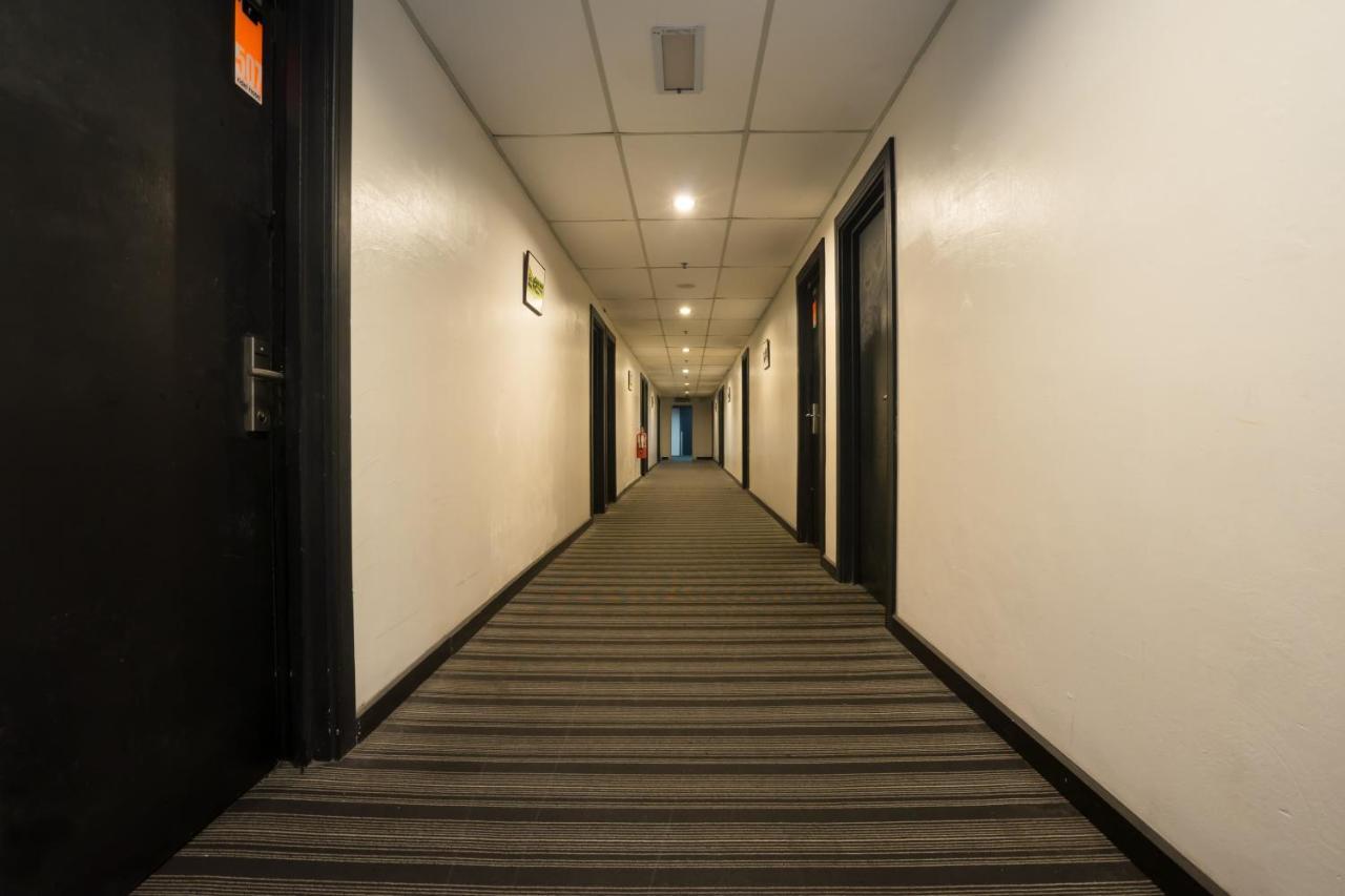 Capital O Ridel Hotel